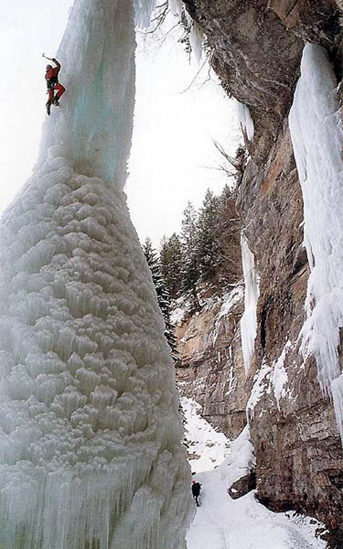 Ледолазы штурмуют «Ледяной клык»