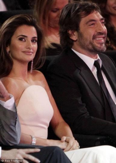 Голливудские знаменитости учинили свадебный переполох