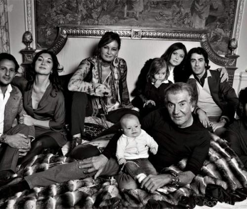 Известные мужчины, которые до старости крутят романы с молоденькими девочками