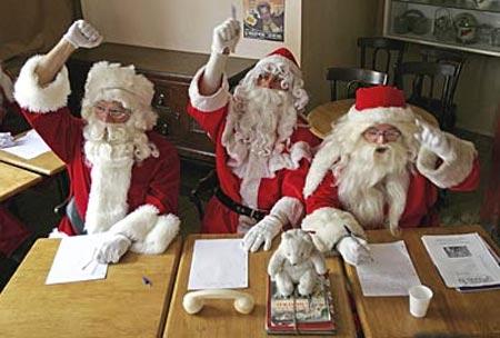 Санта Клаусы собрались на стажировку…