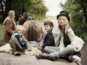 Кейт Мосс сбежала с цыганами