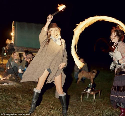 Кейт Мосс сбежала с цыганами