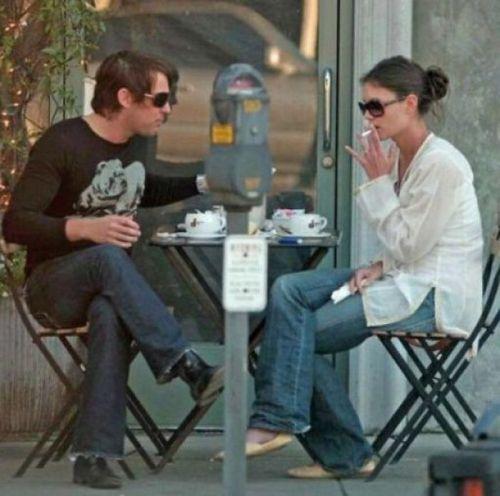 Звездный перекур: знаменитости с сигаретой