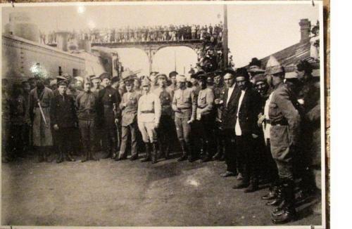 Фотомонтаж, как инструмент политической пропаганды