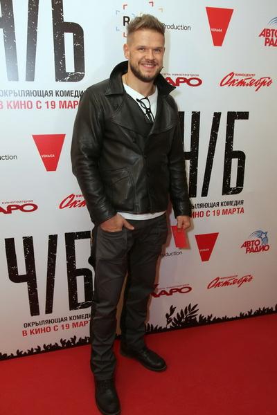 Жена Башарова пришла посмеяться