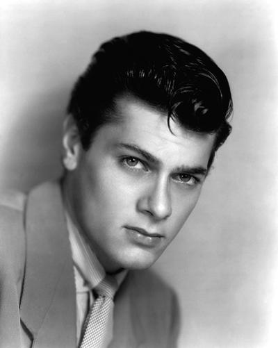 Знаменитости, которых мы потеряли в 2010 году