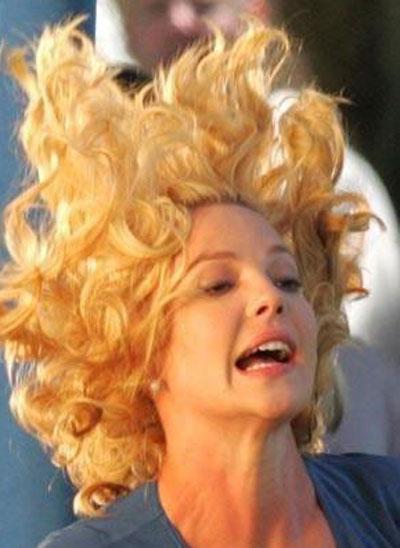 Не в фокусе и не в ракурсе: неудачные фото знаменитостей