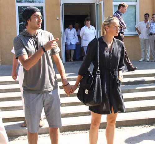 Nike оценил тело Марии Шараповой. СМИ сравнили ее с Курниковой