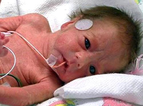 Вторая Анджелина Джоли переплюнула первую по количеству детей