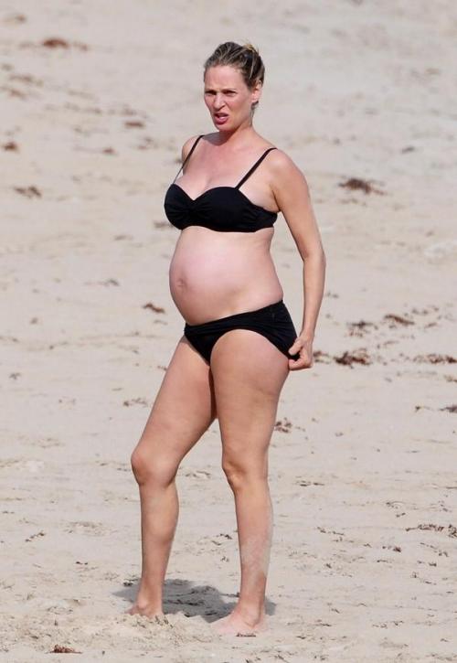 Знаменитости, ставшие мамами после 40