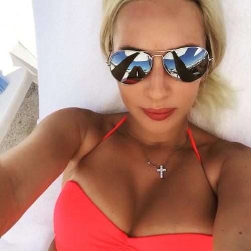 Самые сексуальные фото в соцсетях звезд за 2015 год