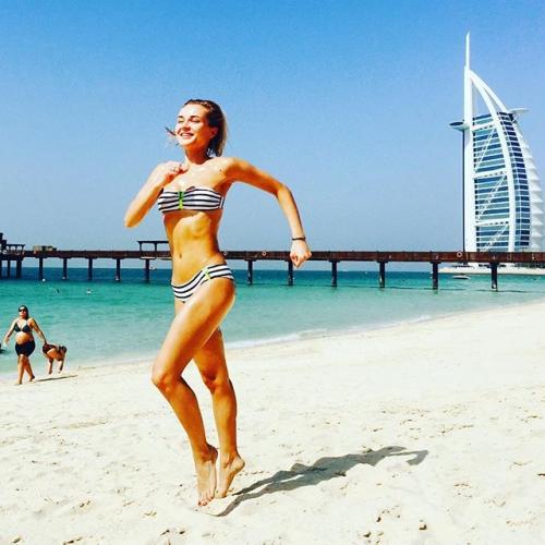 Самые сексуальные фото в соцсетях звезд за 2015 год