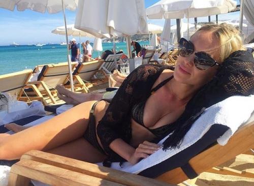 Самые сексуальные фото в соцсетях звезд за 2015 год