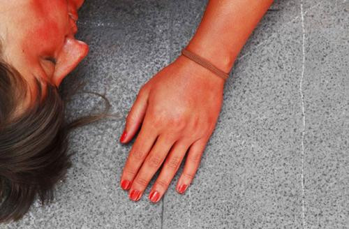 В Памплоне из голых людских тел выложили быка