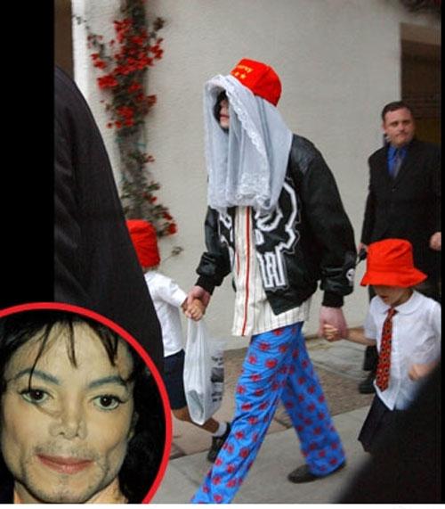 Супермодель Кейт Мосс с другом устроили публичную оргию