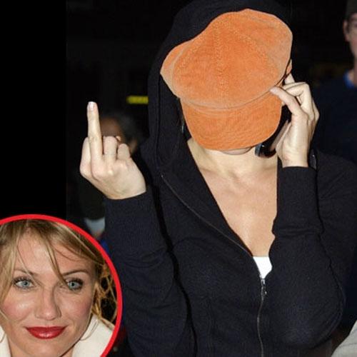 Супермодель Кейт Мосс с другом устроили публичную оргию