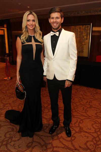 Полину Гагарину и Диму Билана назвали самыми модными