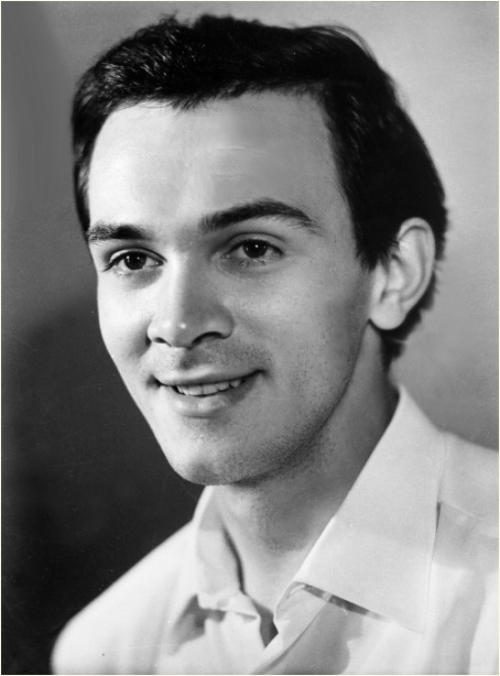 Как выглядели звезды советской эстрады в юности