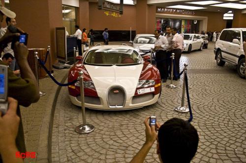 Эксклюзивный Bugatti Veyron для таинственного россиянина