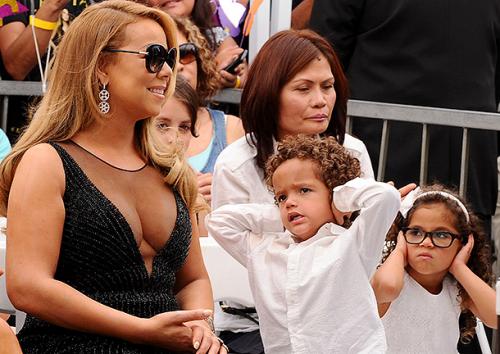 Звезды, родившие с помощью искусственного оплодотворения