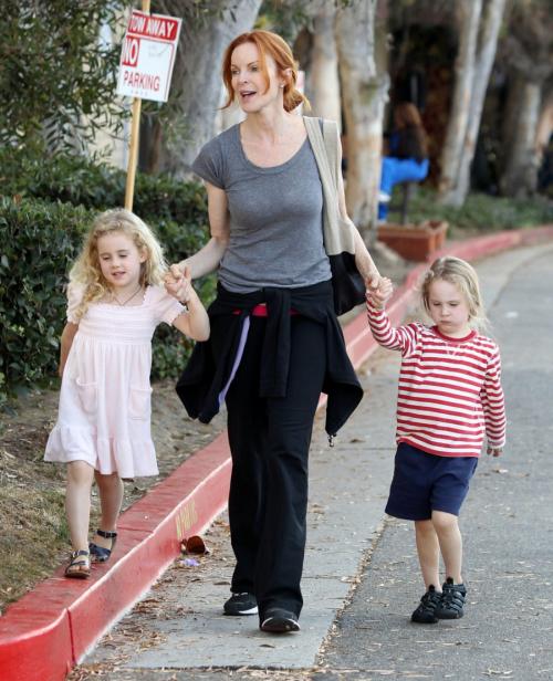 Звезды, родившие с помощью искусственного оплодотворения