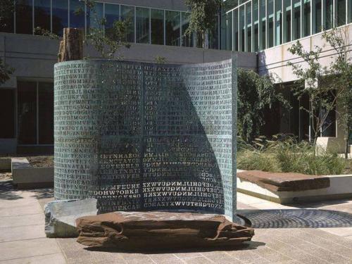 10 загадочных шифров, о которые человечество ломало мозг десятилетиями