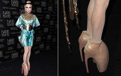 Самые безвкусные наряды 2010 года