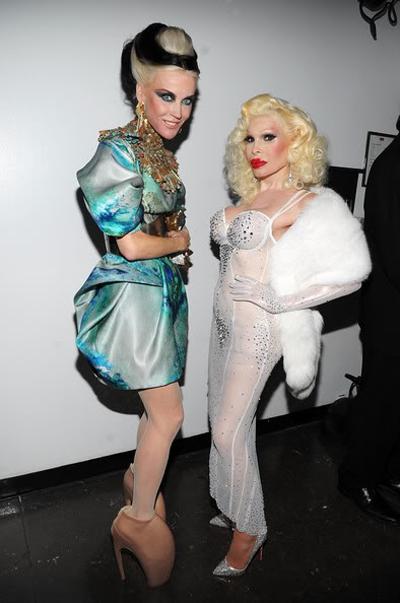 Самые безвкусные наряды 2010 года