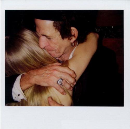 Знаменитости на полароидных снимках