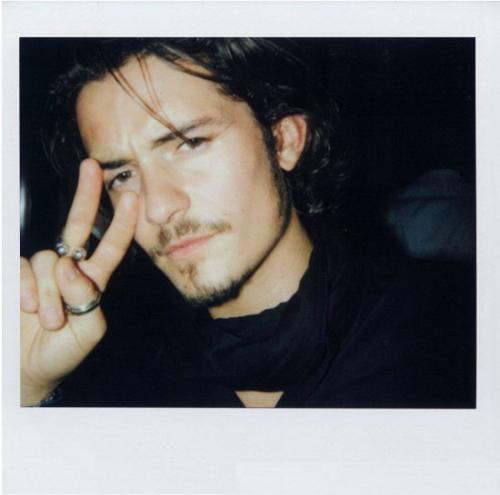 Знаменитости на полароидных снимках