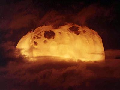 Самые впечатляющие фотографии ядерных взрывов в истории