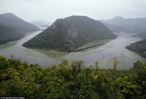 Самые невероятные границы между странами