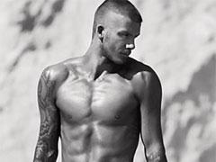 Бэкхем разделся для Армани