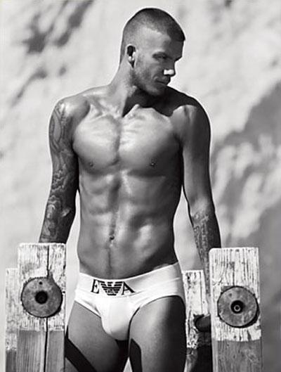 Бэкхем разделся для Армани