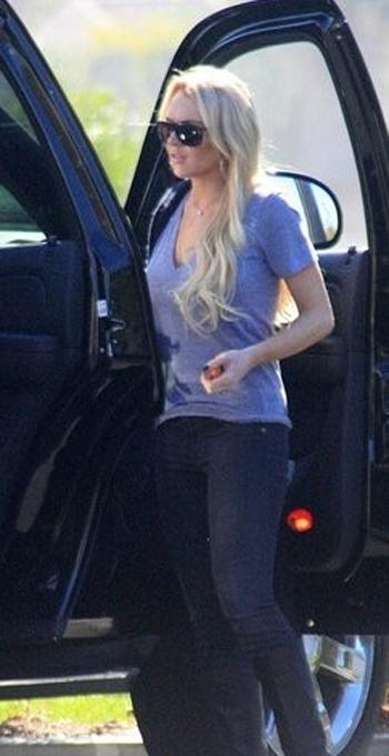 Линдсей Лохан вышла на общественные работы