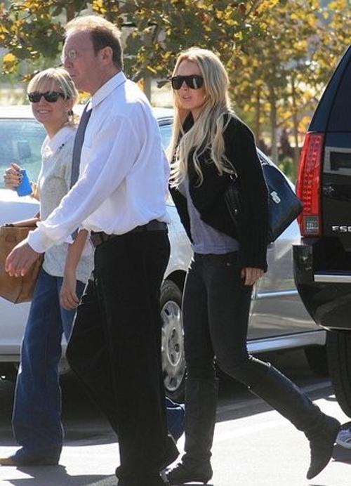 Линдсей Лохан вышла на общественные работы