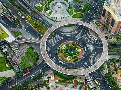 Круглый пешеходный мост в Шанхае