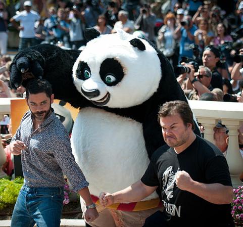 Как звезды веселились на красной дорожке Каннского фестиваля