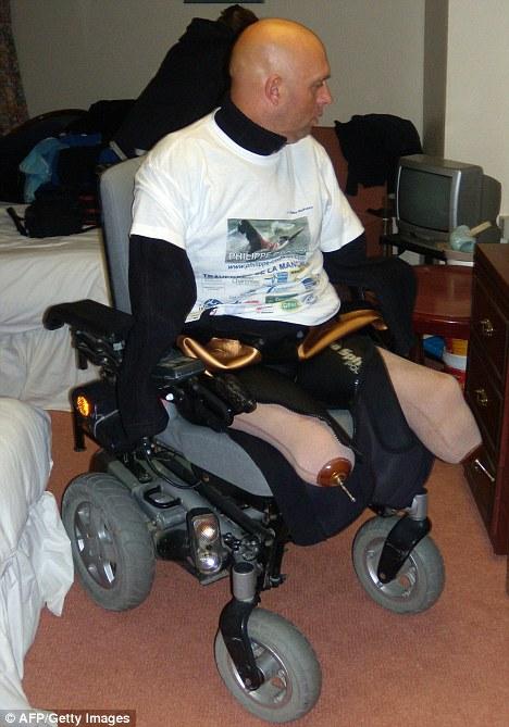 Француз без рук и ног переплыл Ла-Манш