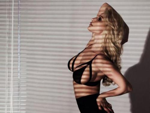 Российские звезды, которые любят раздеваться в Instagram