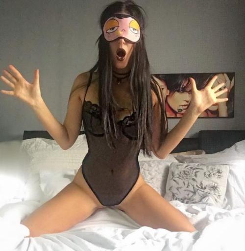 Российские звезды, которые любят раздеваться в Instagram