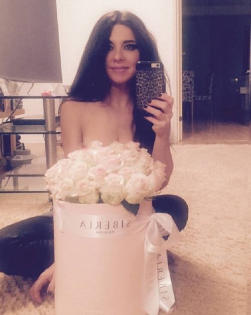 Российские звезды, которые любят раздеваться в Instagram