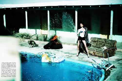 Виктория Бекхэм снялась в объедках