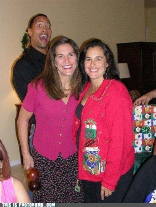 Фотобомбы со звездами: нелепые фото знаменитостей