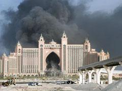 На дубайском острове  сгорела чудо-гостиница