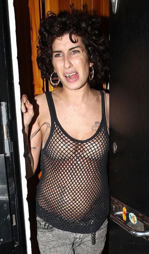 Дьявольские гримасы Эми Уайнхаус попали в прессу