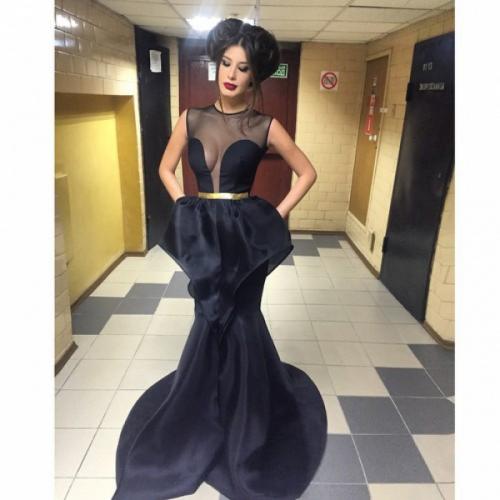 Самые откровенные наряды и "голые" платья российских звезд