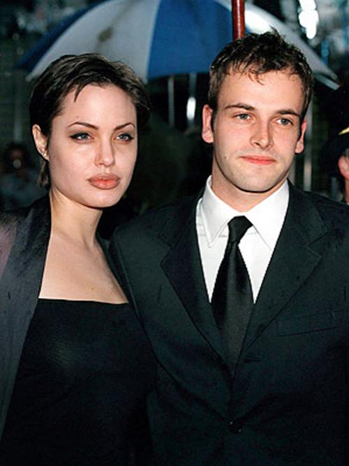 Самые невероятные невесты на звездных свадьбах