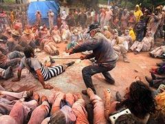 Мучные  бои шли на улицах города