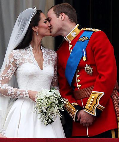 Самые страстные и необычные звездные поцелуи. Часть 2